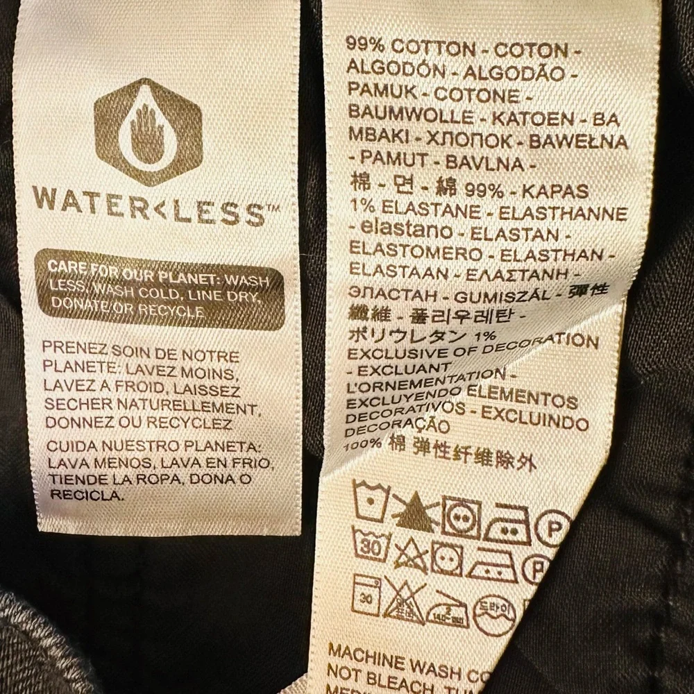 New Levi's Ribcage denim Cutoff Jean Shorts - Picture 9 of 11